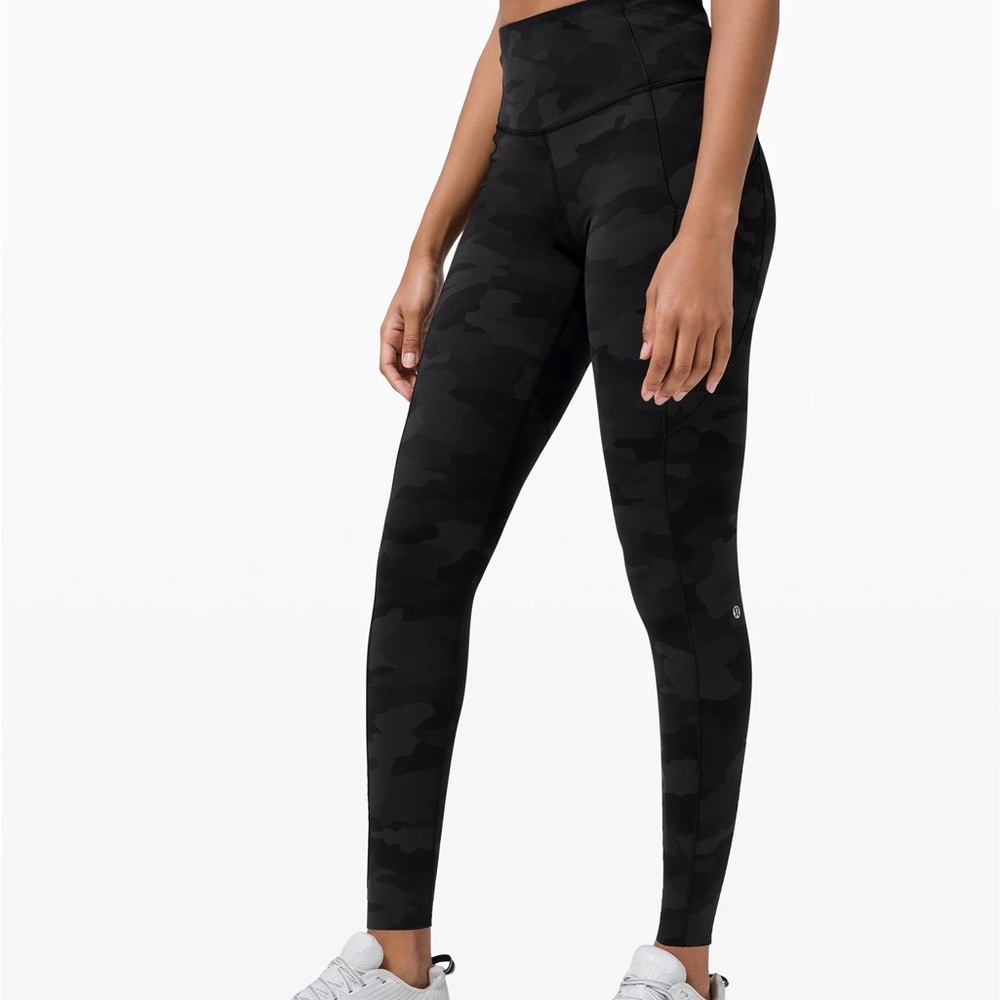 Lululemon Fast and Free running leggings in black camo